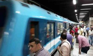 Deux femmes ouvrent la voie aux Égyptiennes pour conduire le métro du Caire