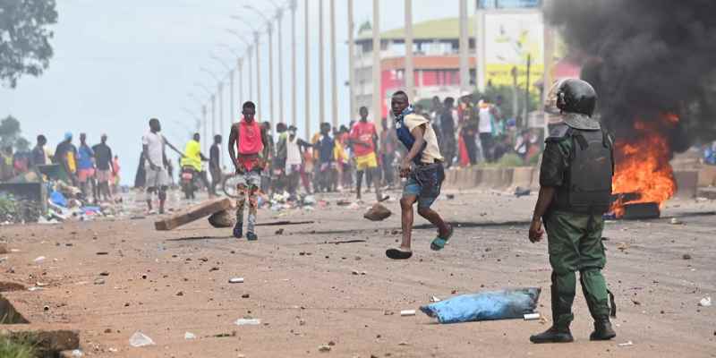 Guinée : le Front national pour la défense de la Constitution suspend ses appels à manifester