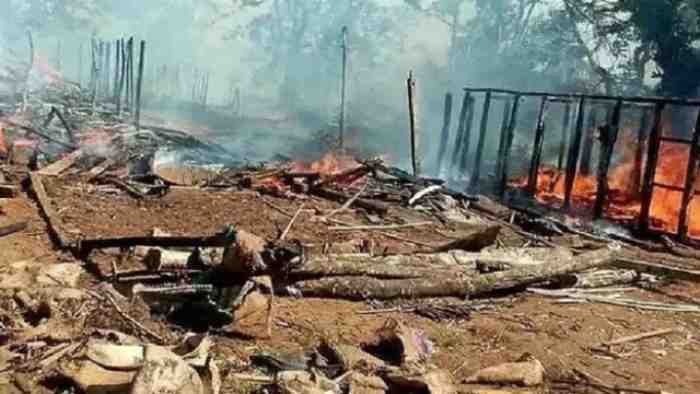 Des bandits mettent le feu aux maisons des citoyens à Madagascar