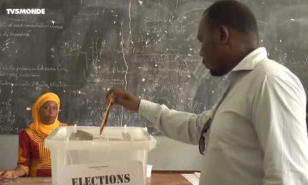 La coalition au pouvoir au Sénégal proclame sa victoire aux élections législatives