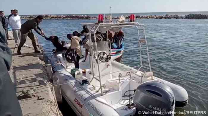 Tunisie : les garde-côtes sauvent 255 migrants