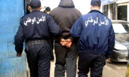 L'arrestation d'un trafiquant de drogue accompagné de mineures en Algérie