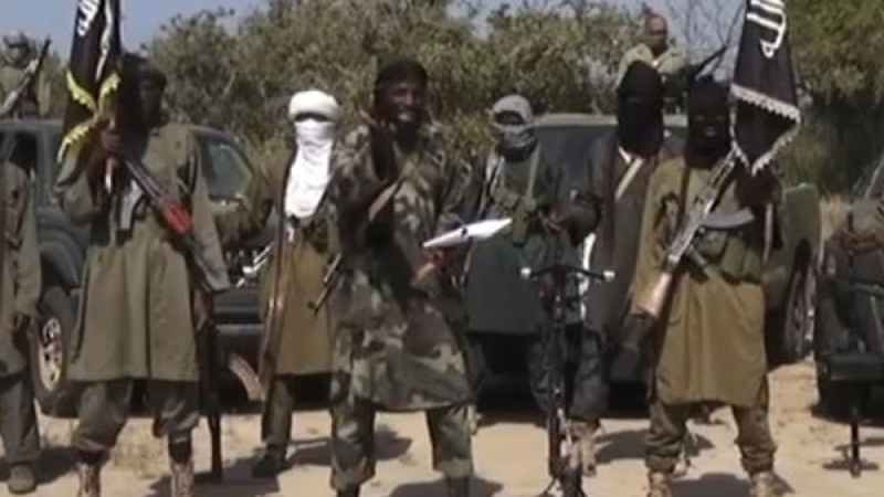 Le bourreau de Boko Haram et sa famille se rendent aux forces nigérianes