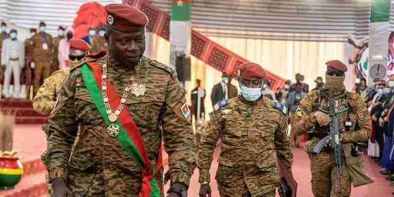 Burkina Faso...Le dirigeant militaire renouvelle sa promesse de remettre le pouvoir aux civils