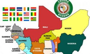 La CEDEAO menace d'imposer des sanctions "sévères" aux autorités de transition en Guinée