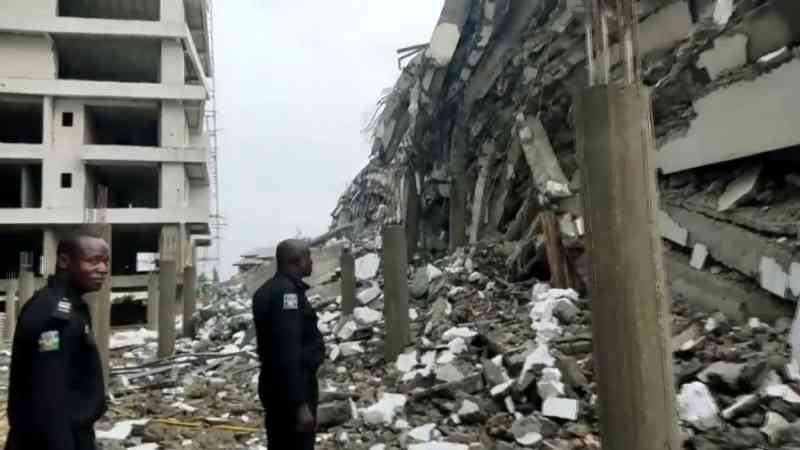 Effondrement meurtrier d'un immeuble au Nigeria