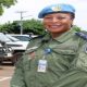 Une femme officier du Burkina Faso remporte le prix de la femme policière de l'année 2022 de l'ONU