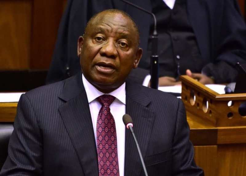 Le Parlement sud-africain forme une commission d'enquête pour envisager la destitution de Ramaphosa