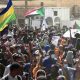 Des milliers de Soudanais manifestent à Khartoum et la police réplique en tirant des gaz lacrymogènes