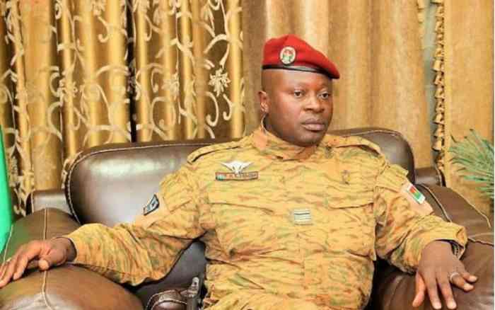 Le Togo annonce la réception du chef militaire déchu du Burkina Faso, Henri Damiba
