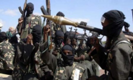 Al-Shabaab attaque une base militaire somalienne, tuant 10 soldats