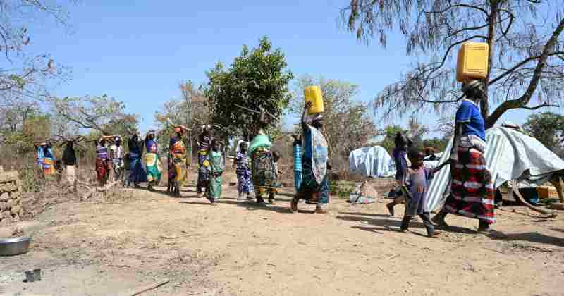 La faim frappe les villes assiégées du Burkina Faso par les extrémistes