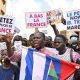 Appels au calme après les manifestations anti-françaises au Burkina Faso