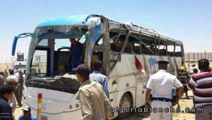 19 personnes ont été tuées lorsqu'un bus est tombé dans un canal dans le gouvernorat de Dakahlia en Égypte