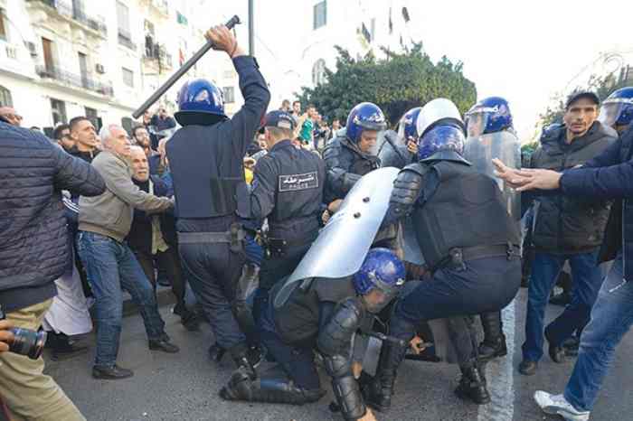 Une campagne effrénée des généraux contre les citoyens libres en Algérie