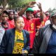 Les manifestations se poursuivent devant le palais de justice de Johannesburg contre un tueur en série présumé