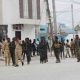 Al-Shabab a lancé une attaque contre un hôtel fréquenté par des responsables gouvernementaux à Mogadiscio