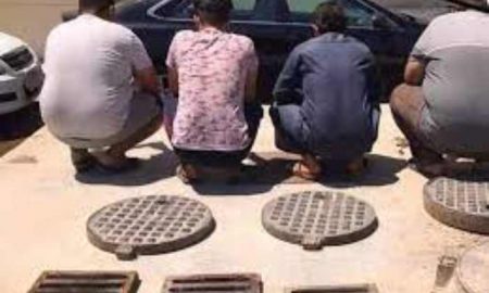 Même les plaques d'égouts sont volées en Algérie