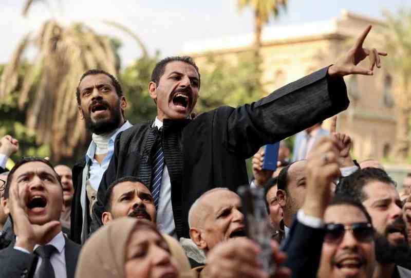 Une rare manifestation au Caire, des avocats protestent contre le système de facturation électronique