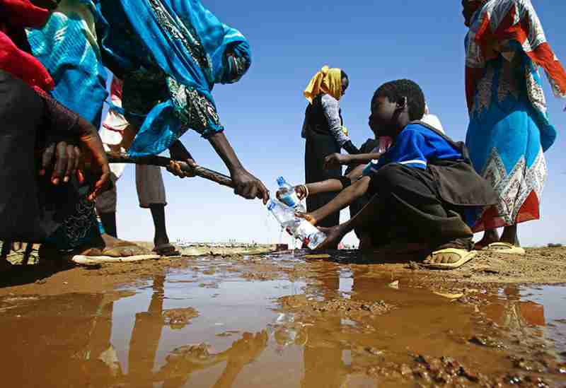 Les entreprises privées devraient-elles jouer un rôle dans le secteur de l'eau en Afrique ?