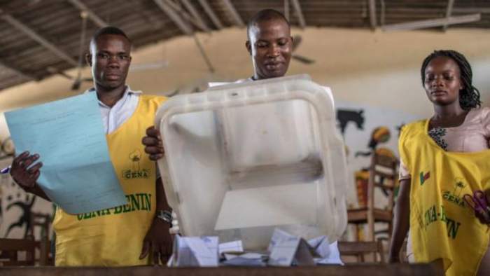 Faible taux de participation dans les bureaux de vote au Bénin