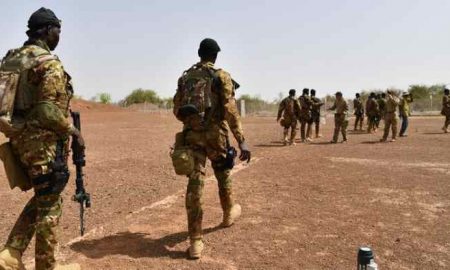 Le Burkina Faso annonce le meurtre d'au moins 25 militants dans le nord du pays