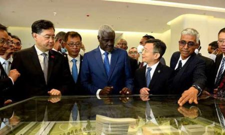 Ministre chinois des Affaires étrangères : l'Afrique ne doit pas être une arène de compétition internationale