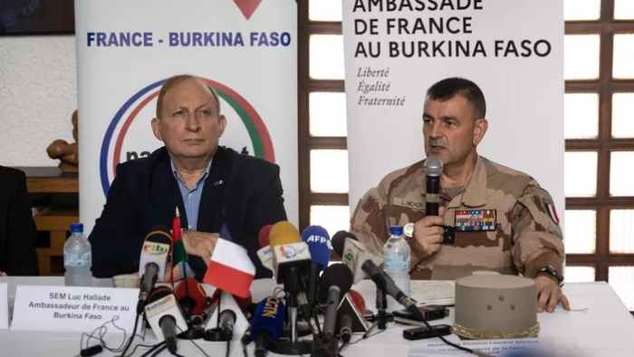 La France rappelle son ambassadeur du Burkina Faso, en raison de son intention de retirer ses forces