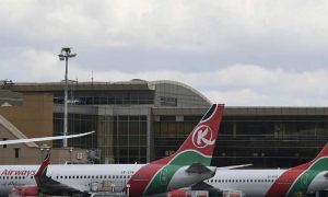 Kenya Airways partage sa suspension prolongée d'un an