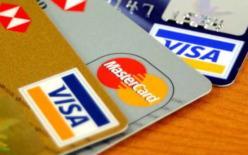 Le Nigeria lance un programme de cartes de paiement pour rivaliser avec Visa et Mastercard