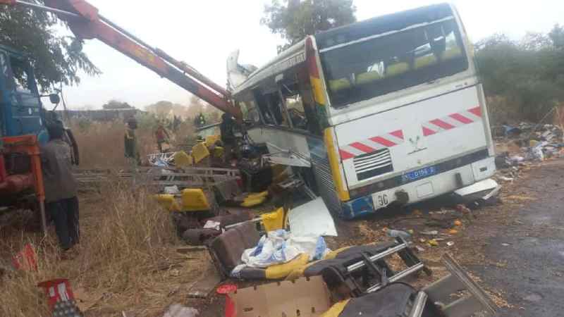 38 personnes ont été tuées et 87 blessées dans une collision de deux bus dans le centre du Sénégal