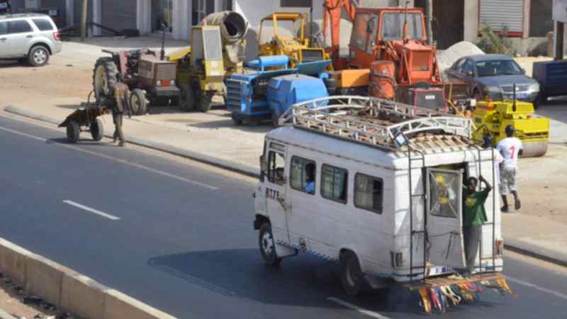 Les transporteurs sénégalais en grève contre les mesures de sécurité routière