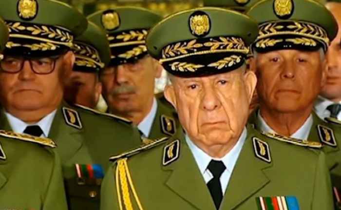 Quiconque veut investir en Algérie doit donner 60% des bénéfices aux généraux