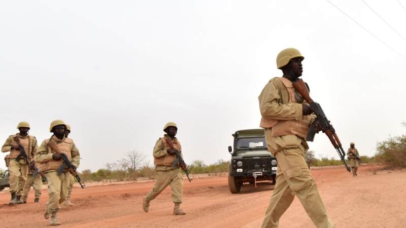 16 membres des forces de sécurité ont été tués dans une embuscade dans le nord du Burkina Faso