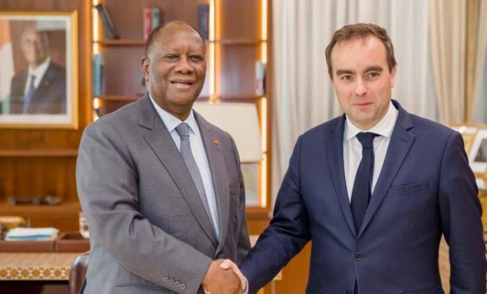 La France s'engage à renforcer son soutien militaire à la Côte d'Ivoire