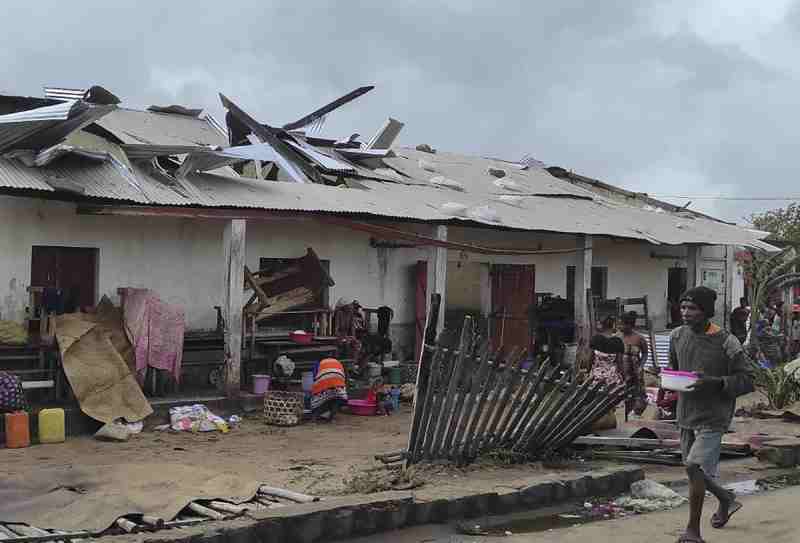 L'ouragan Freddy se dirige vers le Mozambique après avoir tué sept personnes à Madagascar