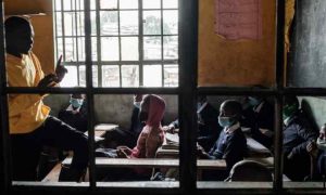 Après avoir forcé des élèves du primaire à simuler des actes sexuels, six enseignants ont été arrêtés au Kenya