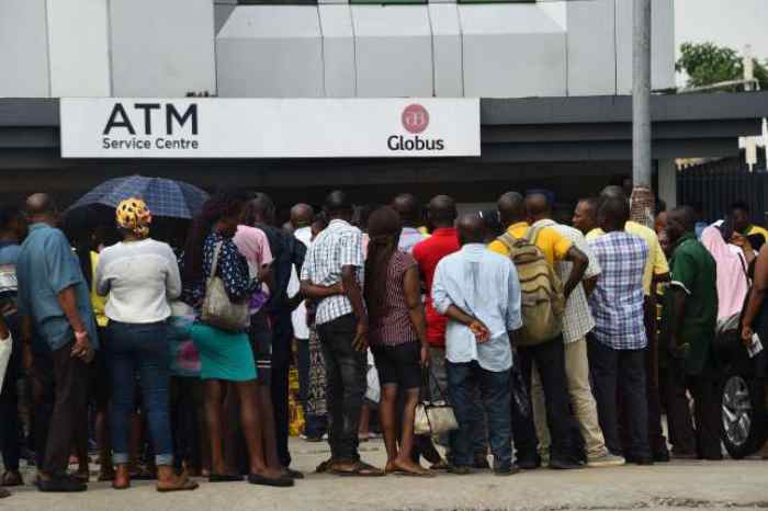 La Cour suprême du Nigeria suspend le délai pour l'échange de billets