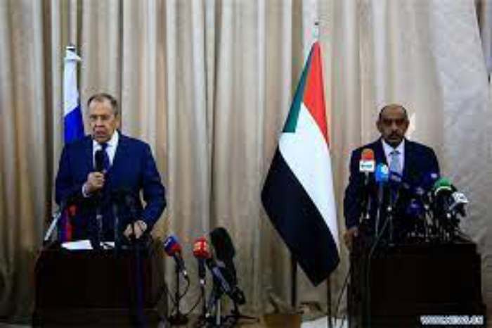 Le ministre soudanais des Affaires étrangères discute de l'amélioration du niveau des échanges commerciaux avec son homologue russe