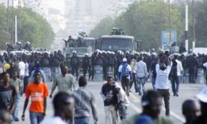 La police sénégalaise a dispersé de force des partisans de l'opposition dans la capitale, Dakar