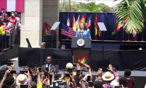La vice-présidente américaine conclut une visite au Ghana et se rend en Tanzanie