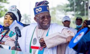 Le "faiseur de rois" devenu président du Nigeria