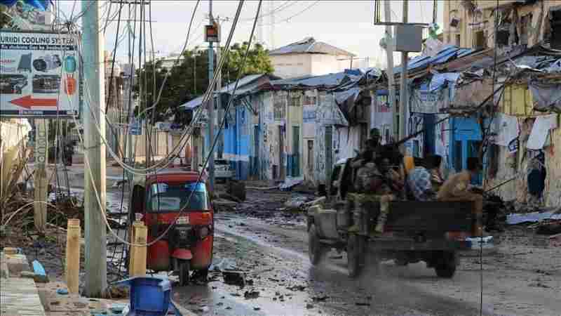 Nouvelles du contrôle du mouvement d'Al-Shabaaab sur une base militaire près de Kismayo