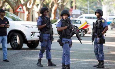 Les forces de sécurité sud-africaines mettent en garde contre les tentatives de renversement du gouvernement