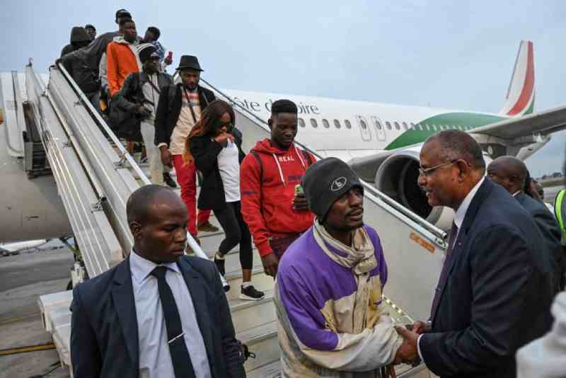 Des centaines de Maliens et Ivoiriens quittent la Tunisie pour retourner dans leur pays