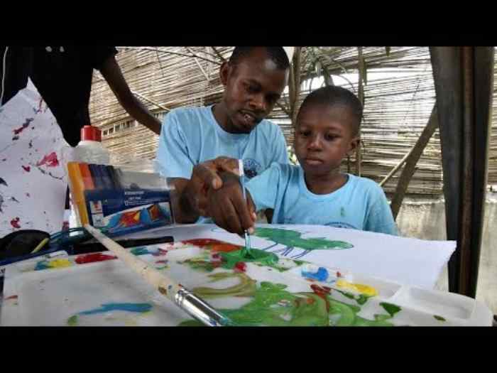 Les parents et l'école sensibilisent à l'autisme au Congo