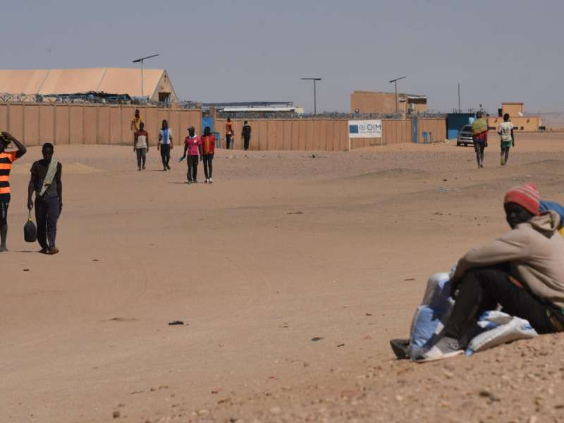 Après un voyage ardu pour rejoindre les rives du sud de la Méditerranée...Les migrants retournent sur leurs talons dans l'enfer du désert nigérien