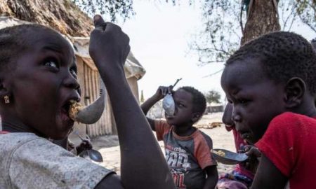 Face à une situation humanitaire sans précédent au Soudan, des dizaines de programmes d'aide ont été suspendus