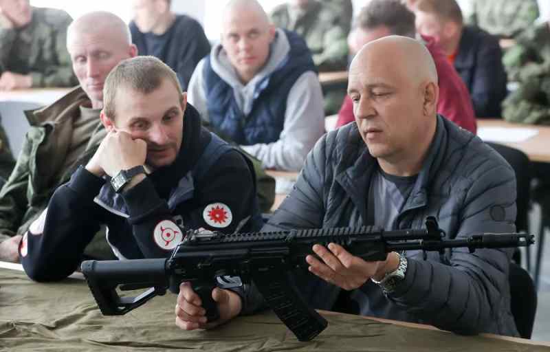 L'Afrique du Sud qualifie de "décevantes" les accusations de Washington de fournir des armes à la Russie