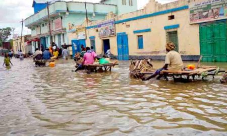 De violentes inondations submergent "Baldwin" et un quart de million de personnes fuient le centre de la Somalie